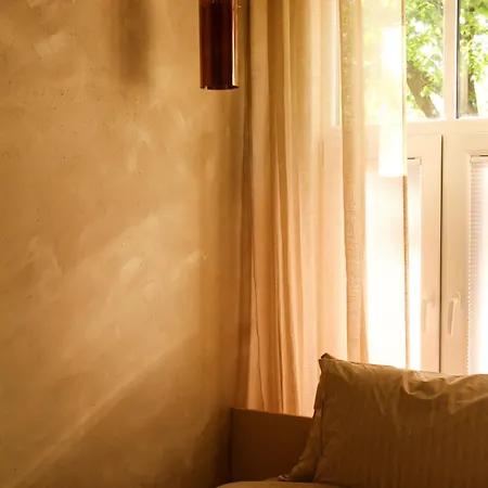 Adele Place Appartement